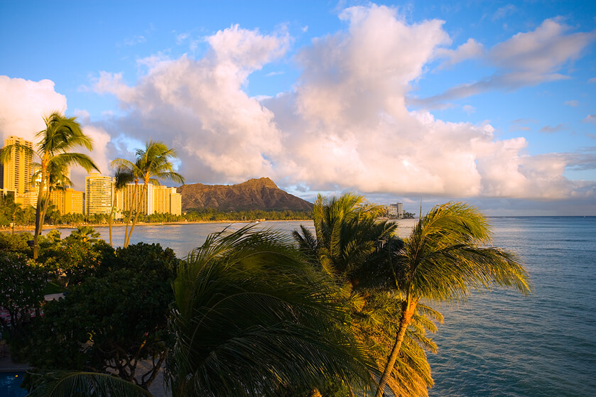 Stock photo of Honolulu (daytime view of Waikiki beach and Diamond Head)